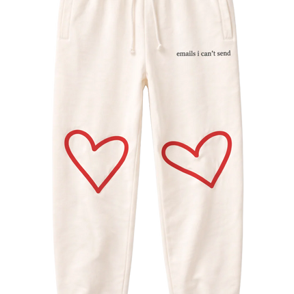 Sabrina Carpenter Emails Sweatpants
