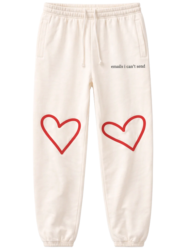 Sabrina Carpenter Emails Sweatpants
