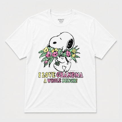 Peanuts Snoopy I Love Grandma A Whole Bunch  Graphic T shirt